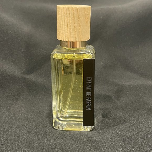 Frost Bitten Cupcake Extrait de Parfum Dua Brand - Picture 2 of 3